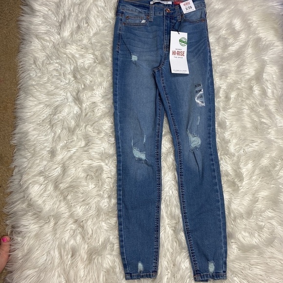 Celebrity Pink “The Spice” Distressed Hi-Rise Denim Jeans - Picture 4 of 9